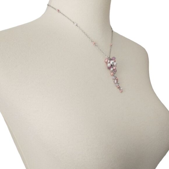 Faux Pearl Cluster Necklace Pendant Drip Dangle Pink Mauve Silver Tone Regency. - Picture 9 of 16